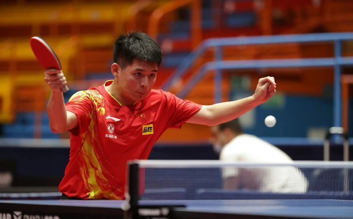 这反映出两 这反映出两