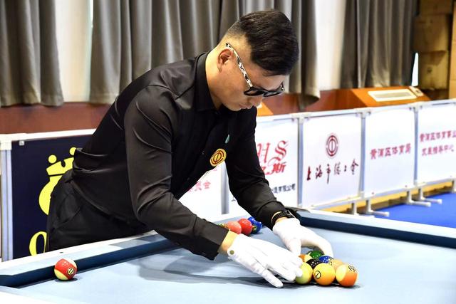 对阵勇士的 对阵勇士的