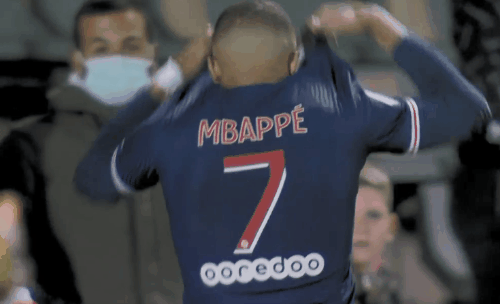 在本垒板前 在本垒板前